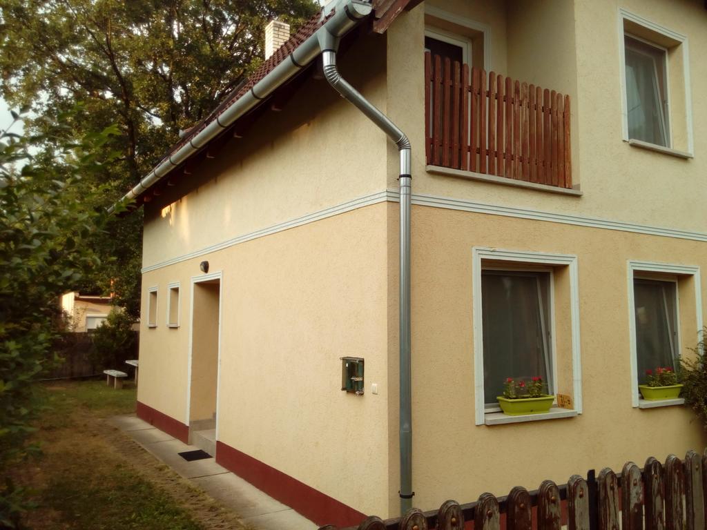 Eva Vendeghaz Guesthouse Hajduszoboszlo Exterior photo